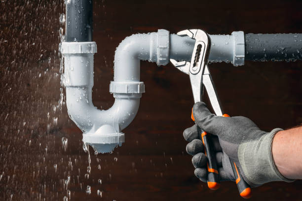 Professional Gas Line Repair technician working in North Scituate, RI